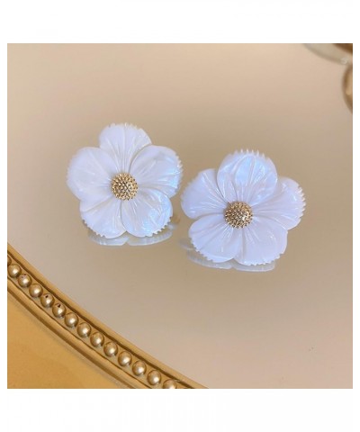 Cute White Flower Stud Earrings for Women Girls Vintage Dainty Jewelry for Ladies Party Prom Wedding Festival $8.99 Earrings