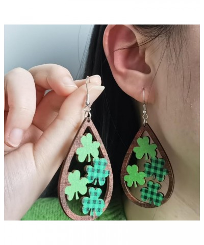 St. Patrick's Day Earrings for Women Green Leaf Acrylic Dangle Earrings for Women Girls Green Hat Horseshoe Drop Earrings Goo...